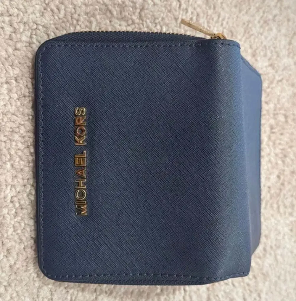 Michael Kors Jet Set Travel Bifold Zip Around Wallet in Navy Saffiano Leather